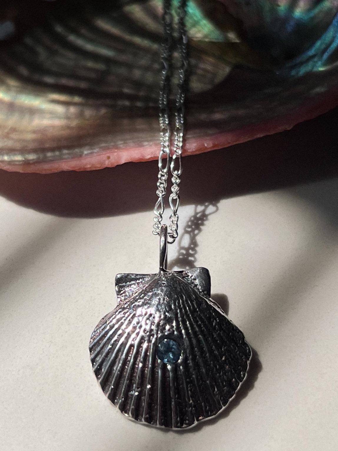 Fan Shell Pedant Charm
