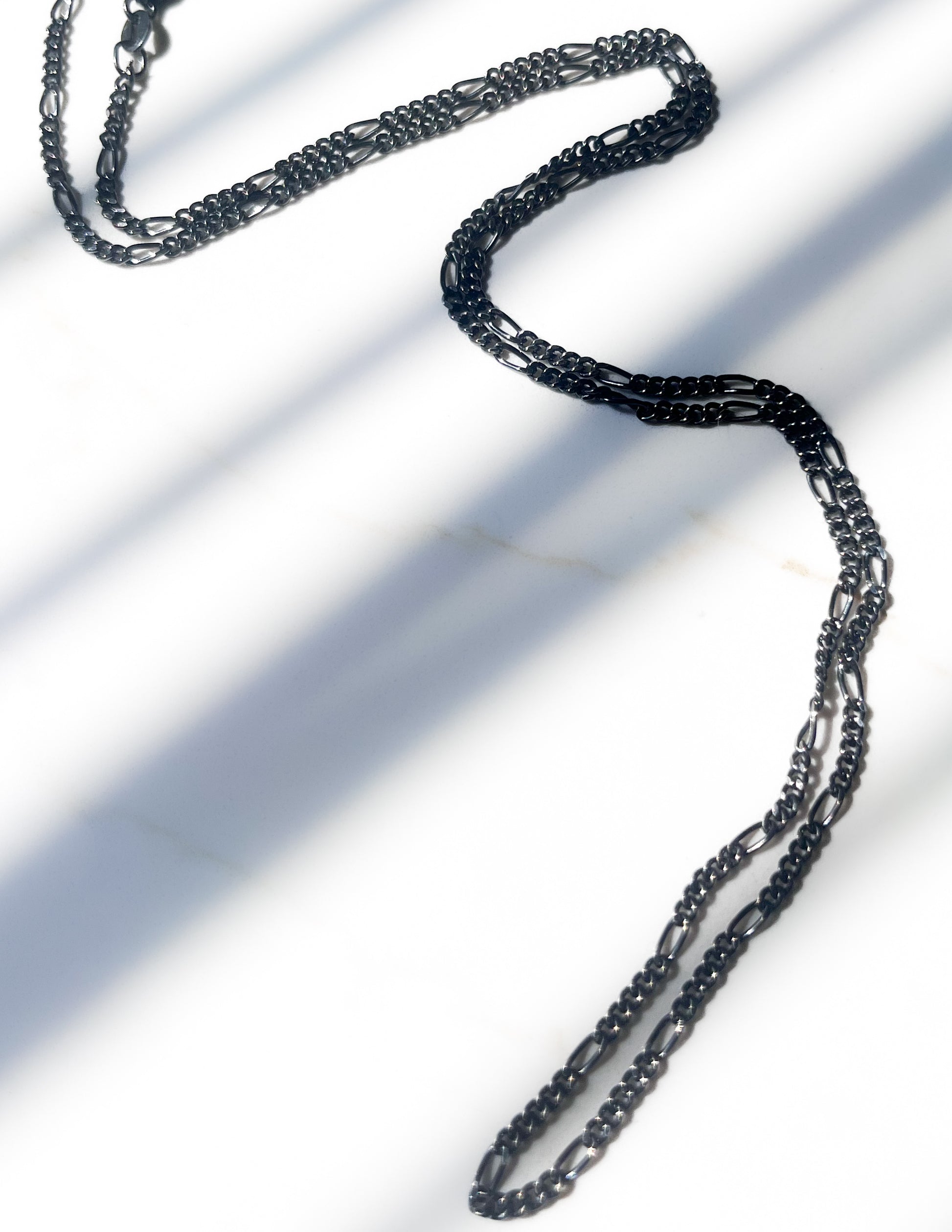 Darkened chain