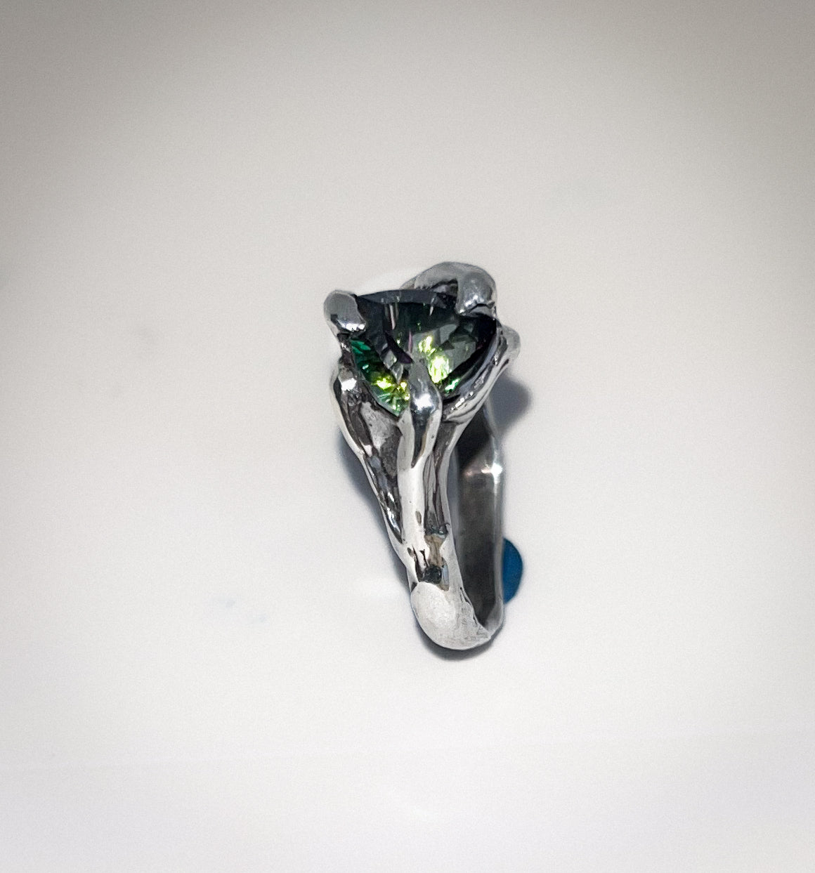 Claw setting, Organic Molten Silver, Green 